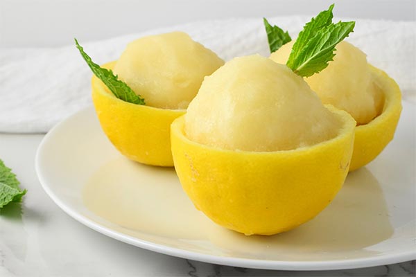 Lemon-Sorbet-icecream